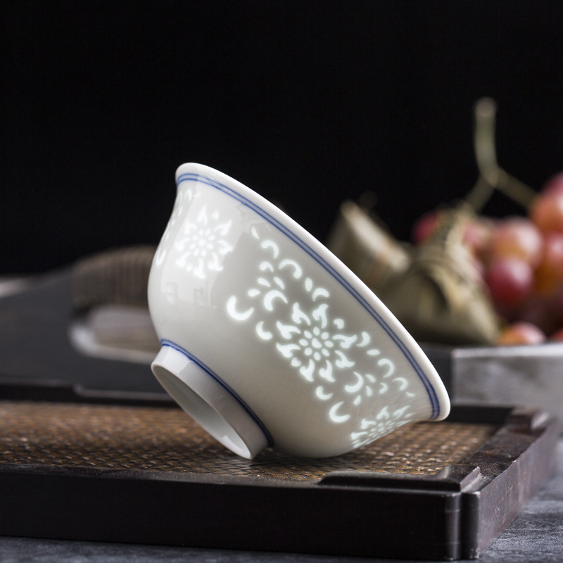 富玉景德镇青花陶瓷碗家用吃饭米饭碗玲珑小碗中式餐具创意套装