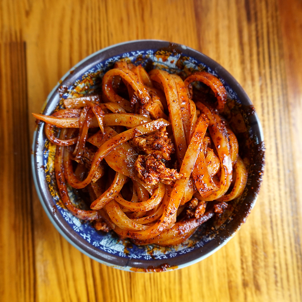 天水特产呱呱面皮凉皮小吃真空真空包包装5份冲泡方便面