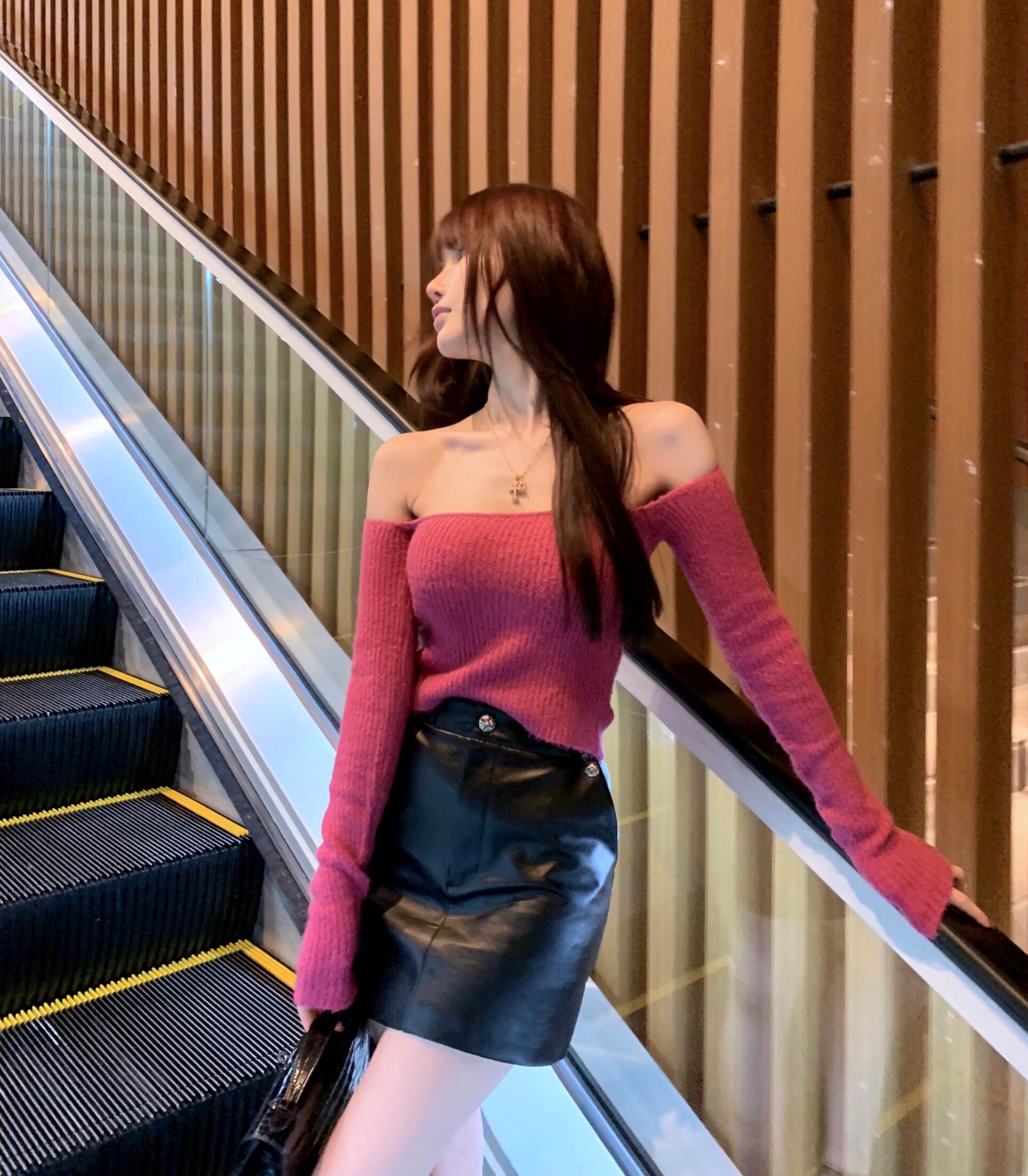 chicyou 时髦纯欲性感显身材紧身一字肩针织衫显瘦长袖温柔毛衣女