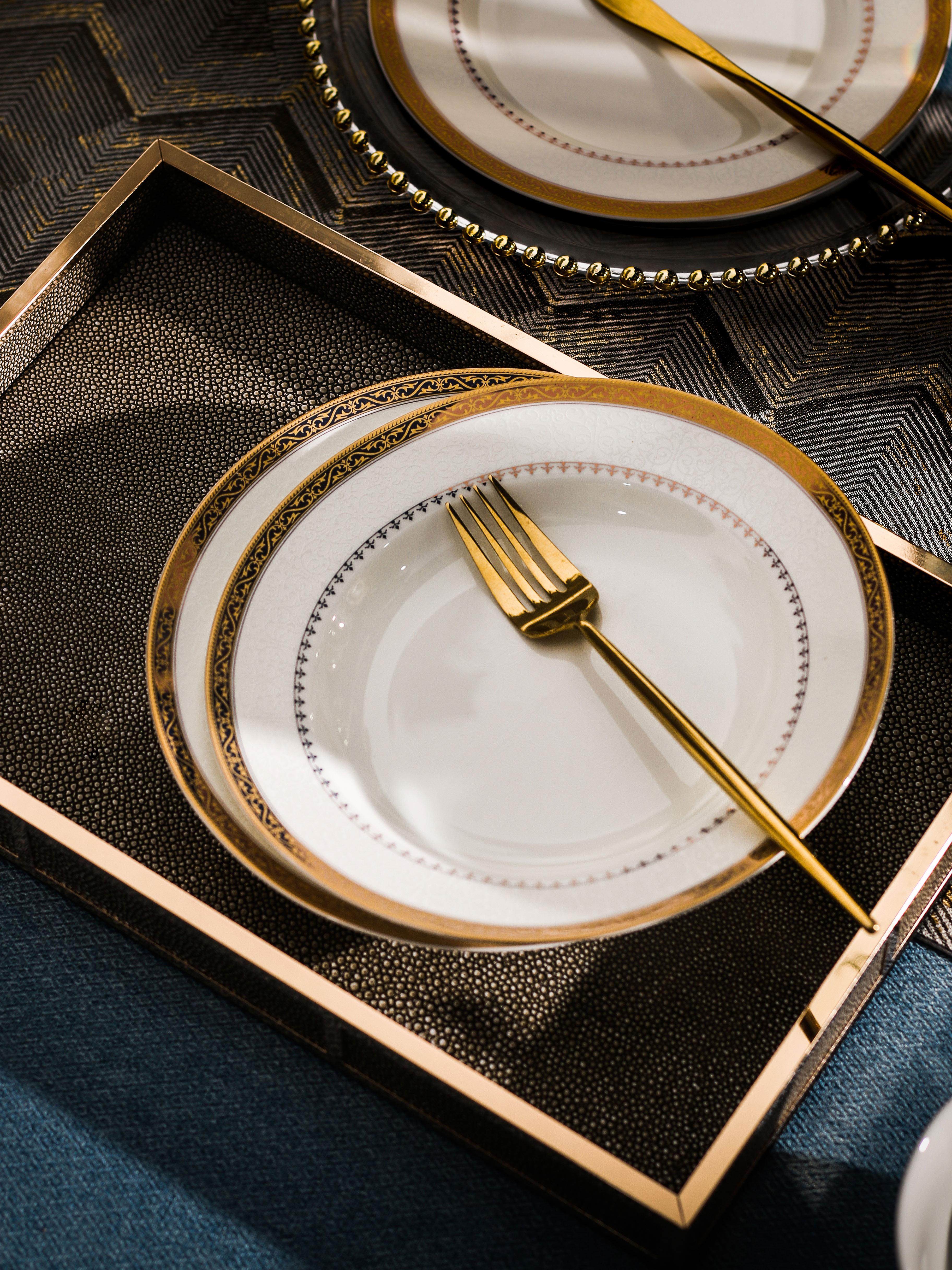 家用欧式金边微波8英寸骨瓷深盘子平盘陶瓷餐盘西餐餐具景德镇