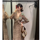 2025春季新品女装 法式浪漫风叠层装饰印花V领迷笛连衣裙 3564054
