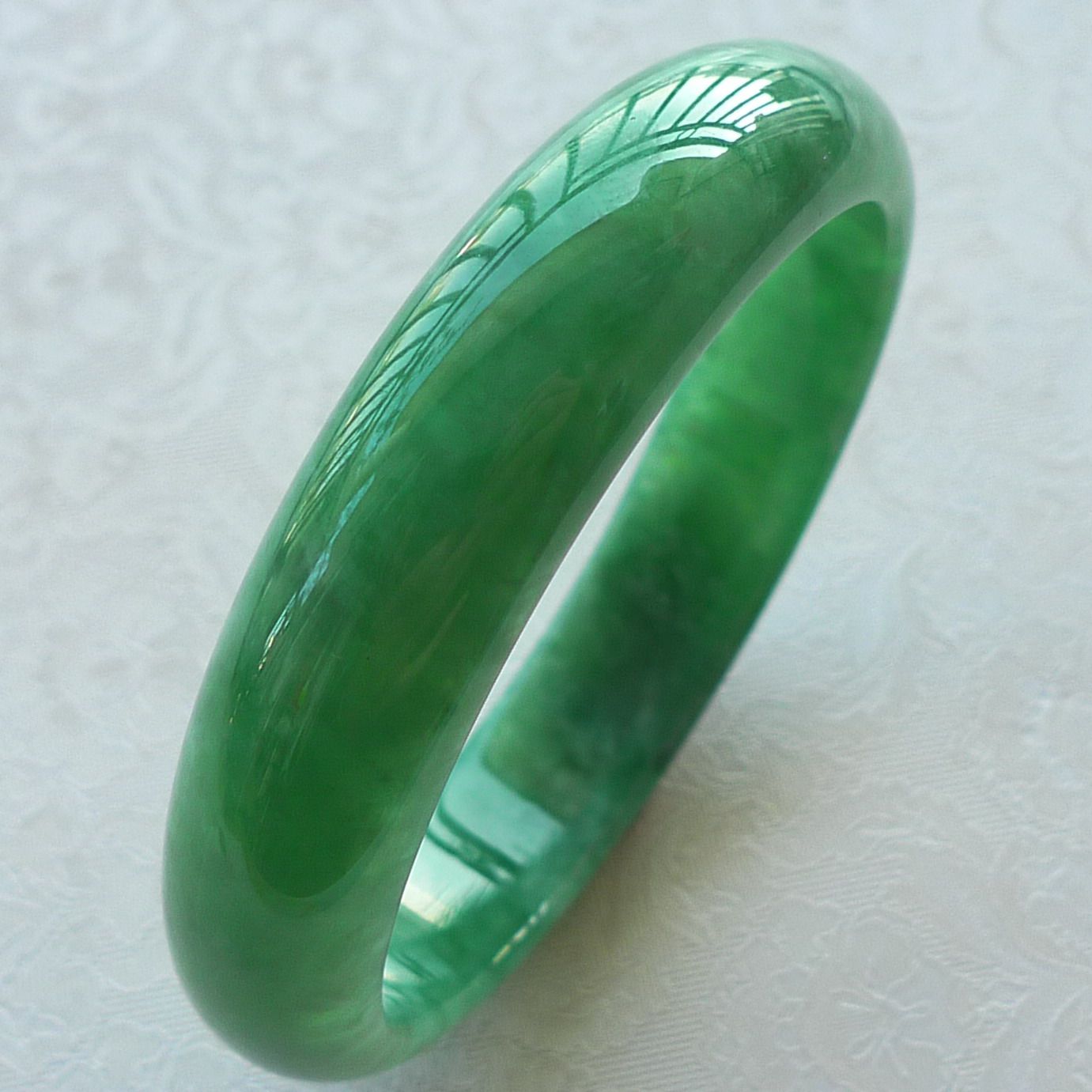 收藏精品冰糯种翡翠a货满绿水润圆口手镯 (59.37mm圈口)56.82克