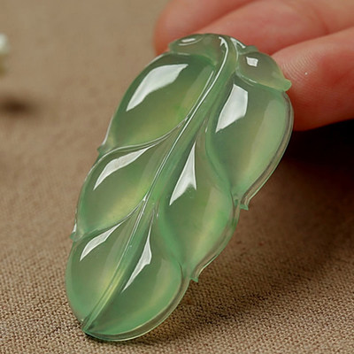 【直供】冠尚 冰种浅绿色缅甸翡翠a货叶子吊坠 10.18克
