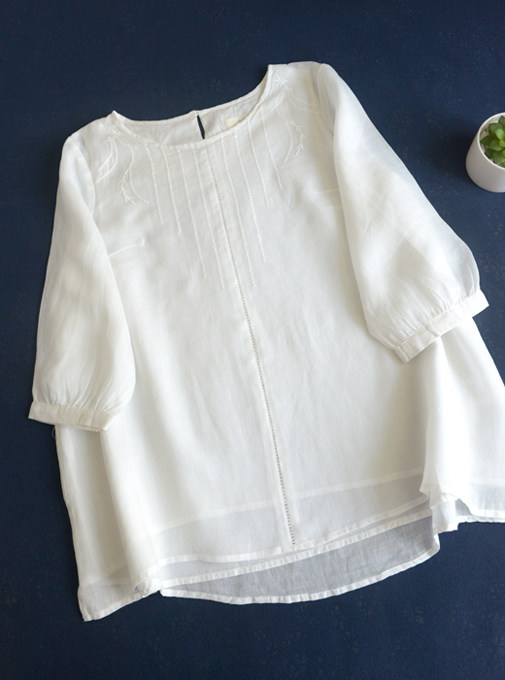 夏季新品温柔美好刺绣苎麻圆领六分袖小衬衫