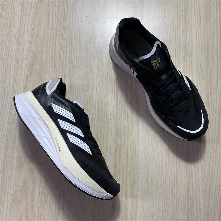 adidas adizero boston 10波士顿黑白男子马拉松专业跑鞋 h67513