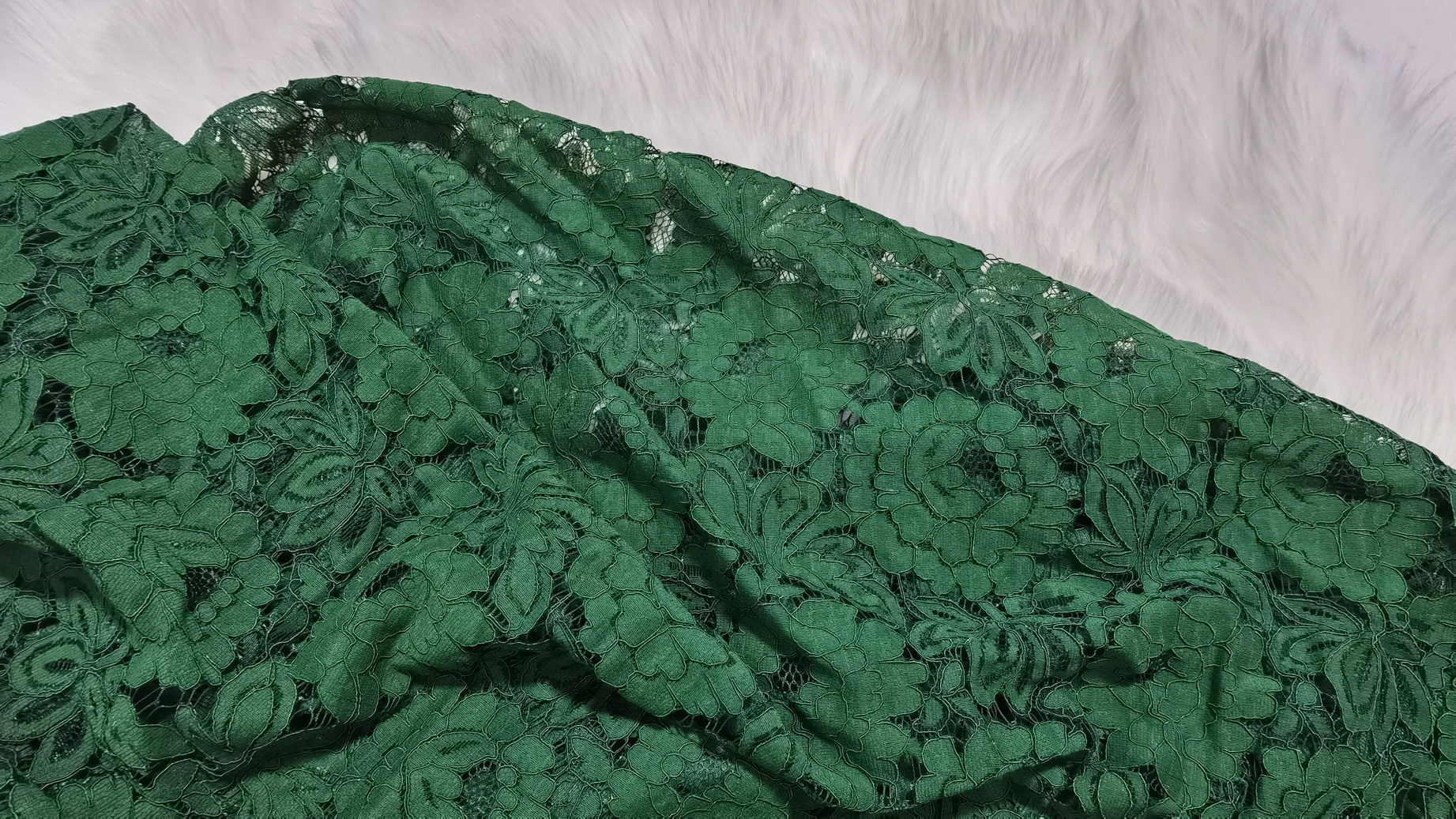 车骨蕾丝 布料花朵 面料 墨绿春夏手工DIY拍照背景 lace fabric在类目 纺织面料/辅料/配套, 针织面料, 网纱布中 - 来自Buy2taobao.com提供专业的淘宝代购服务