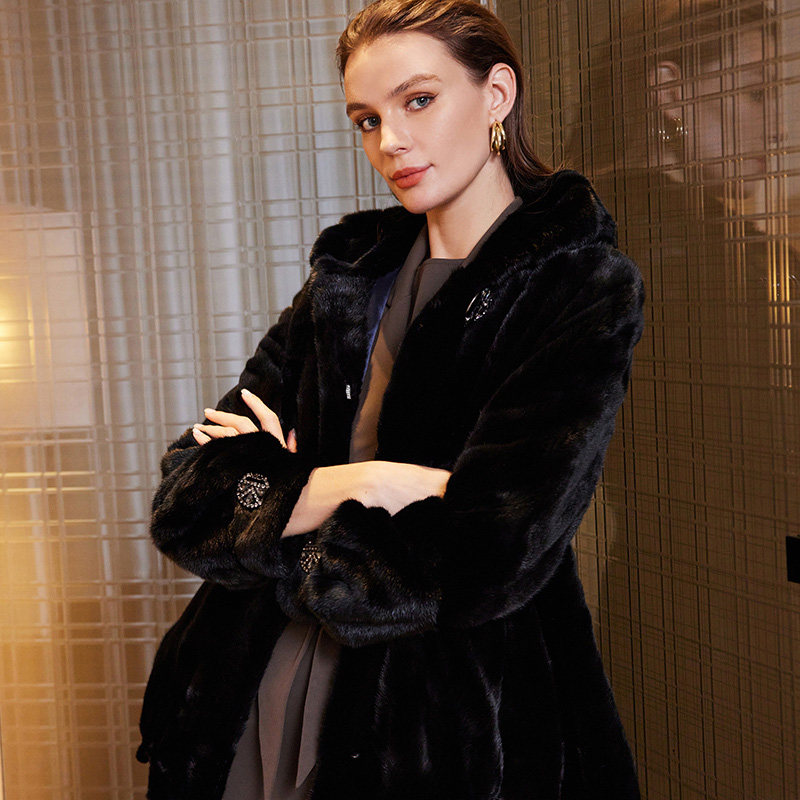 kc皮草2021年新款进口水貂皮毛一体大外套女 中长款黑色修身