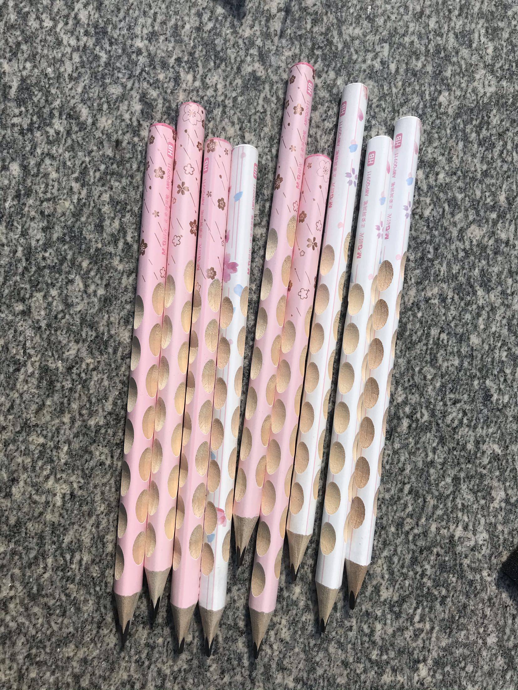 晨光樱花限定加粗粗杆hb洞洞铅笔9支铅笔
