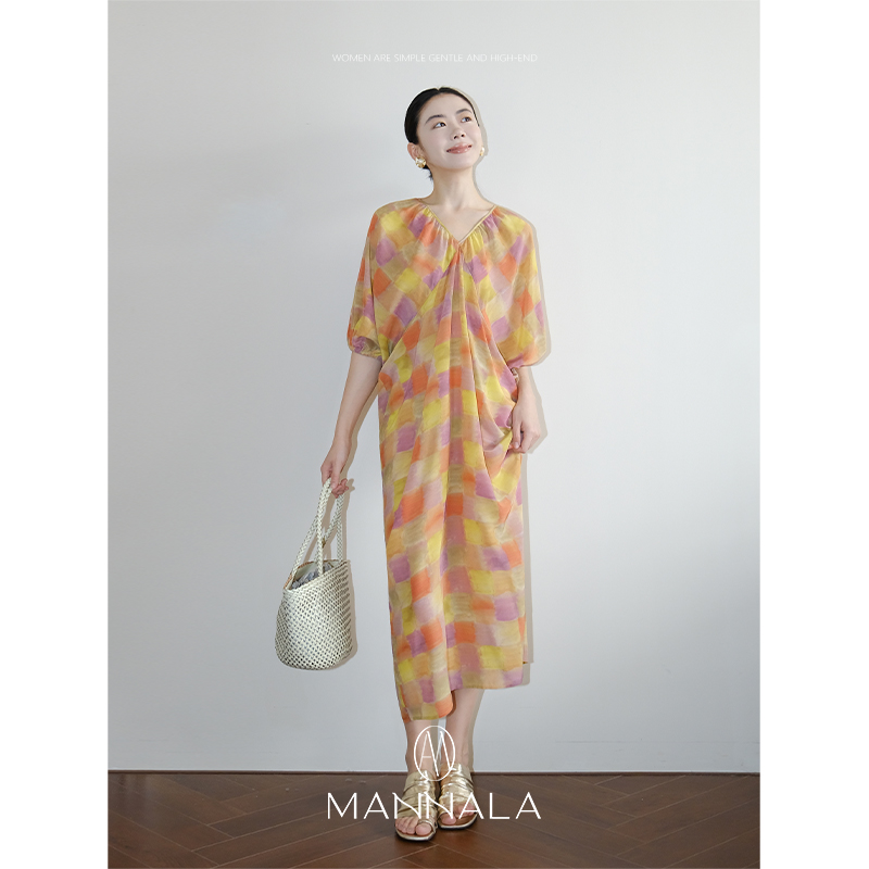 MANNALA丨“彩绘裙”双皱真丝设计感印花斜裁桑蚕丝连衣裙 Q8080