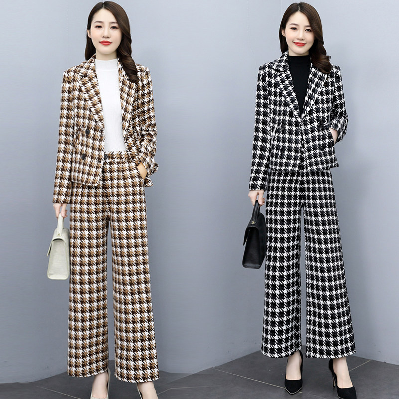 深依度2021冬装新款女装两件套冬季时尚舒适格子毛呢套装  2506