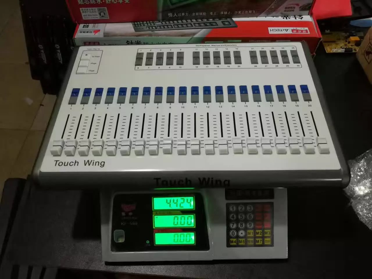 控台完全兼容Tiger Touch Fader Wing 老虎TT控台扩展控制器