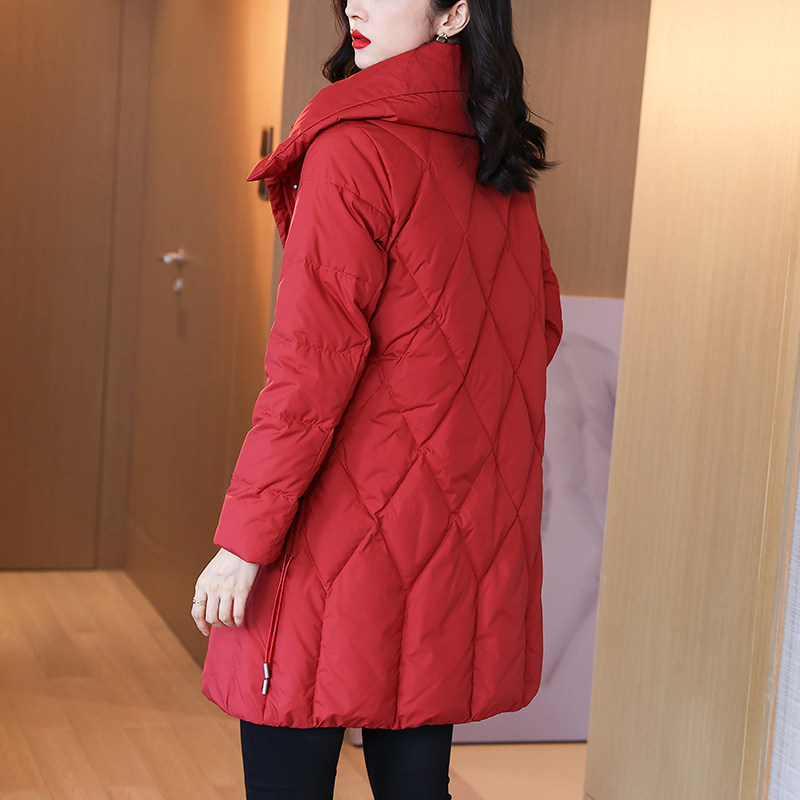 高端羽绒服女冬中长款2021年新款潮今年爆款气质红色冬装外套喜庆