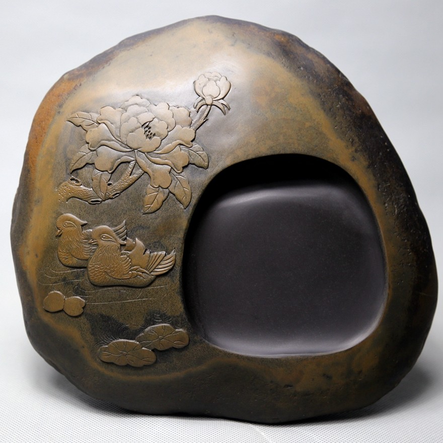 钱尼亚《花鸟图》金皮籽料 精品歙砚 尊古斋歙砚艺术馆 - 拍卖