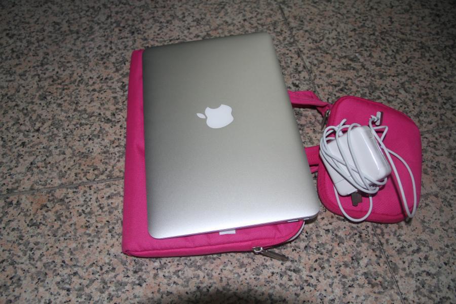 【第一次拍卖】苹果a1465笔记本电脑