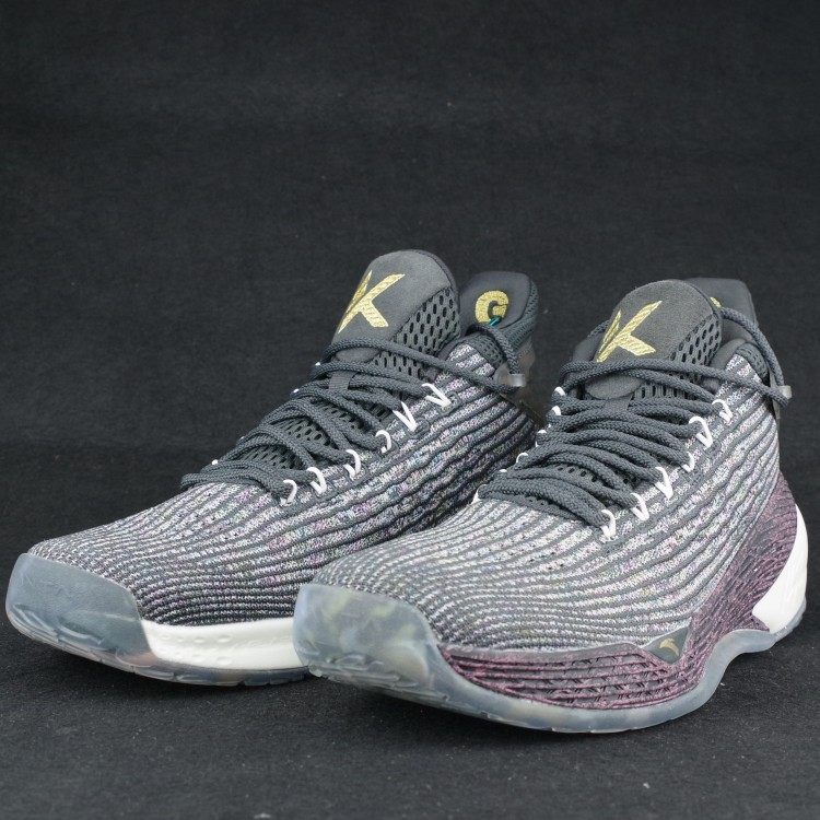 安踏新款男汤普森四代kt4全明星实战运动战靴高帮篮球鞋11921101