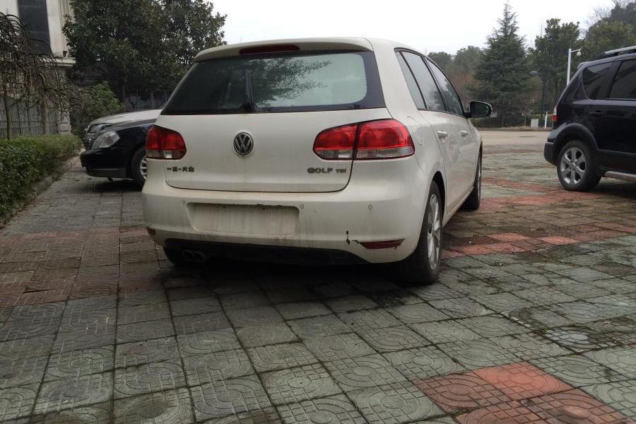 【第一次拍卖】一汽大众高尔夫fv7144tfatg小型普通客车一辆