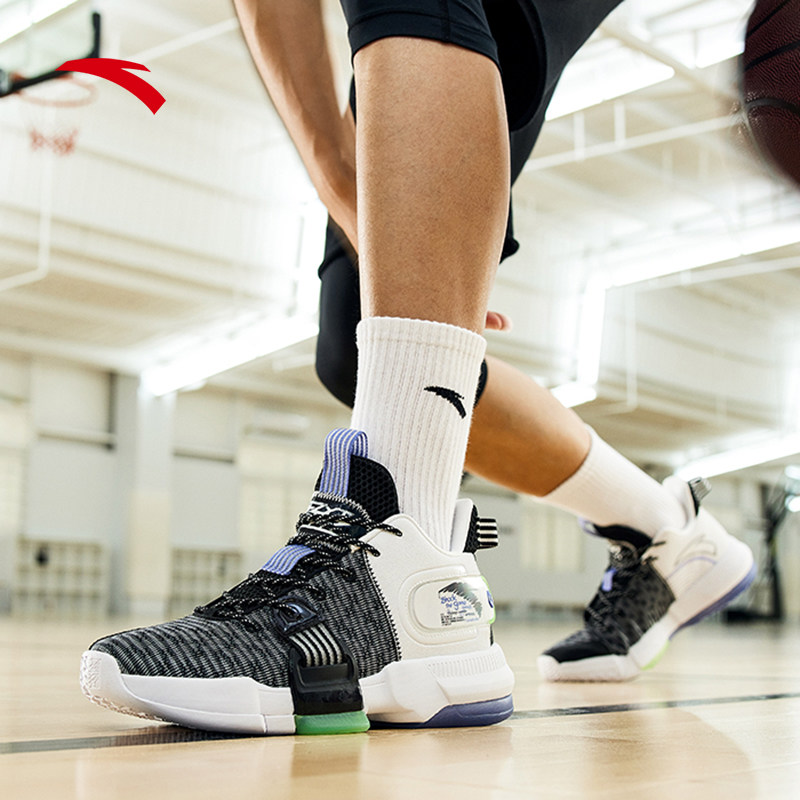 安踏轻狂篮球鞋2021夏季新款官网旗舰耐磨学生运动鞋战靴男士球鞋