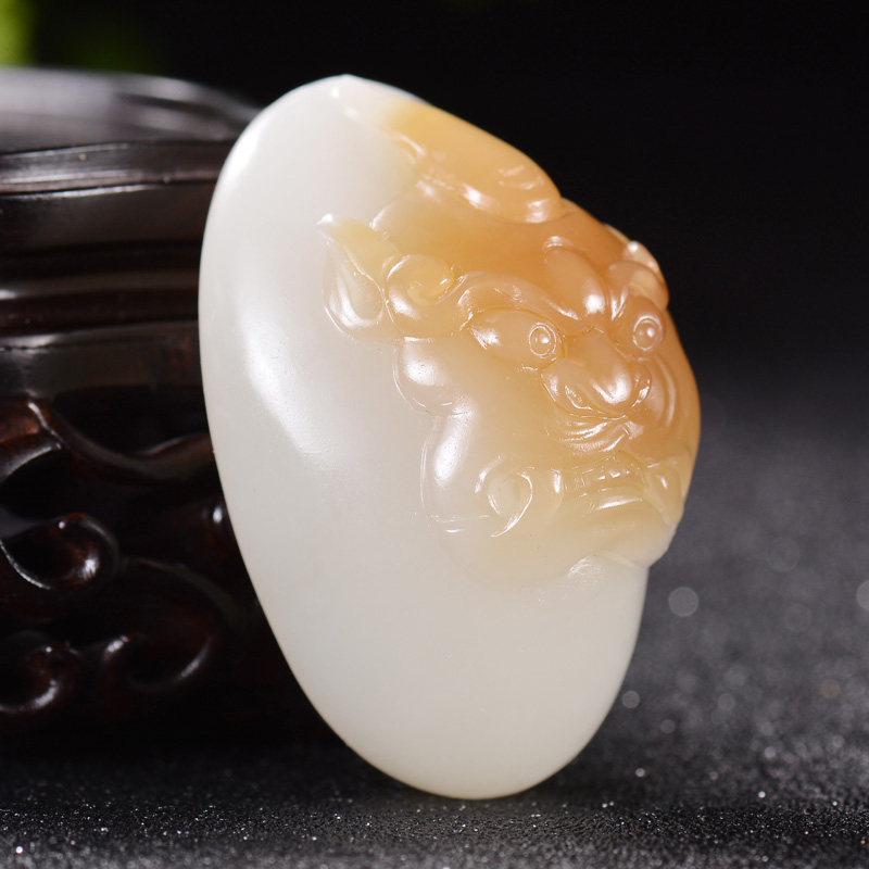 铿金霏玉收藏保值高端捡漏专场 油润细腻【仿古瑞兽】和田玉白玉挂件