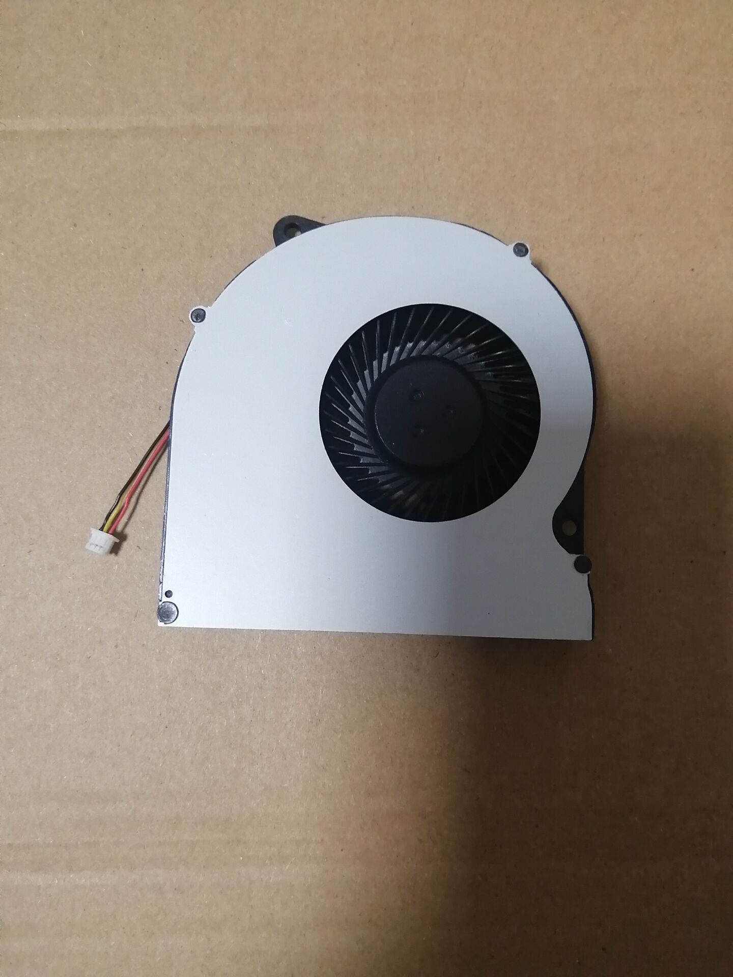 适用于全新 dostyle LT370风扇 KSB06105HA-BJ3N|ruв категории компьютерное оборудование/дисплей/Компьютерная периферия, радиатор/вентилятор - от Buy2taobao.com для оказания профессиональной услуги покупки агента Taobao