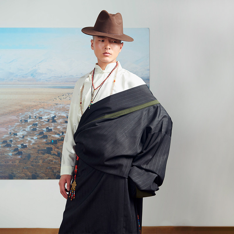玛咕巴藏装男新款西藏藏袍藏服康巴素色日常款黑色套装