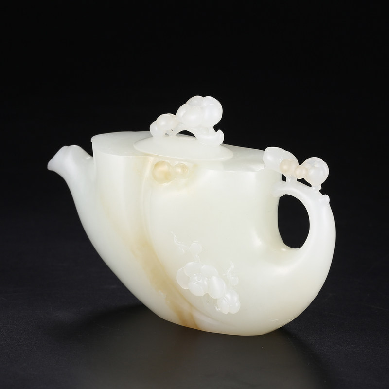 【省级玉雕大师王朝安作品】和田玉梅花壶138.35g