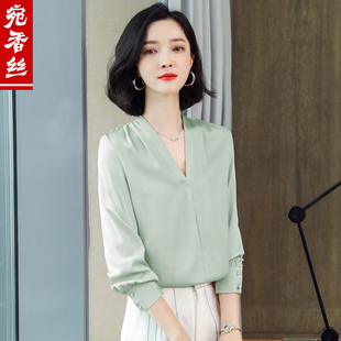 真丝V领衬衫女桑蚕丝绸缎面衬衣妈妈装上衣修身长袖2024春装新品