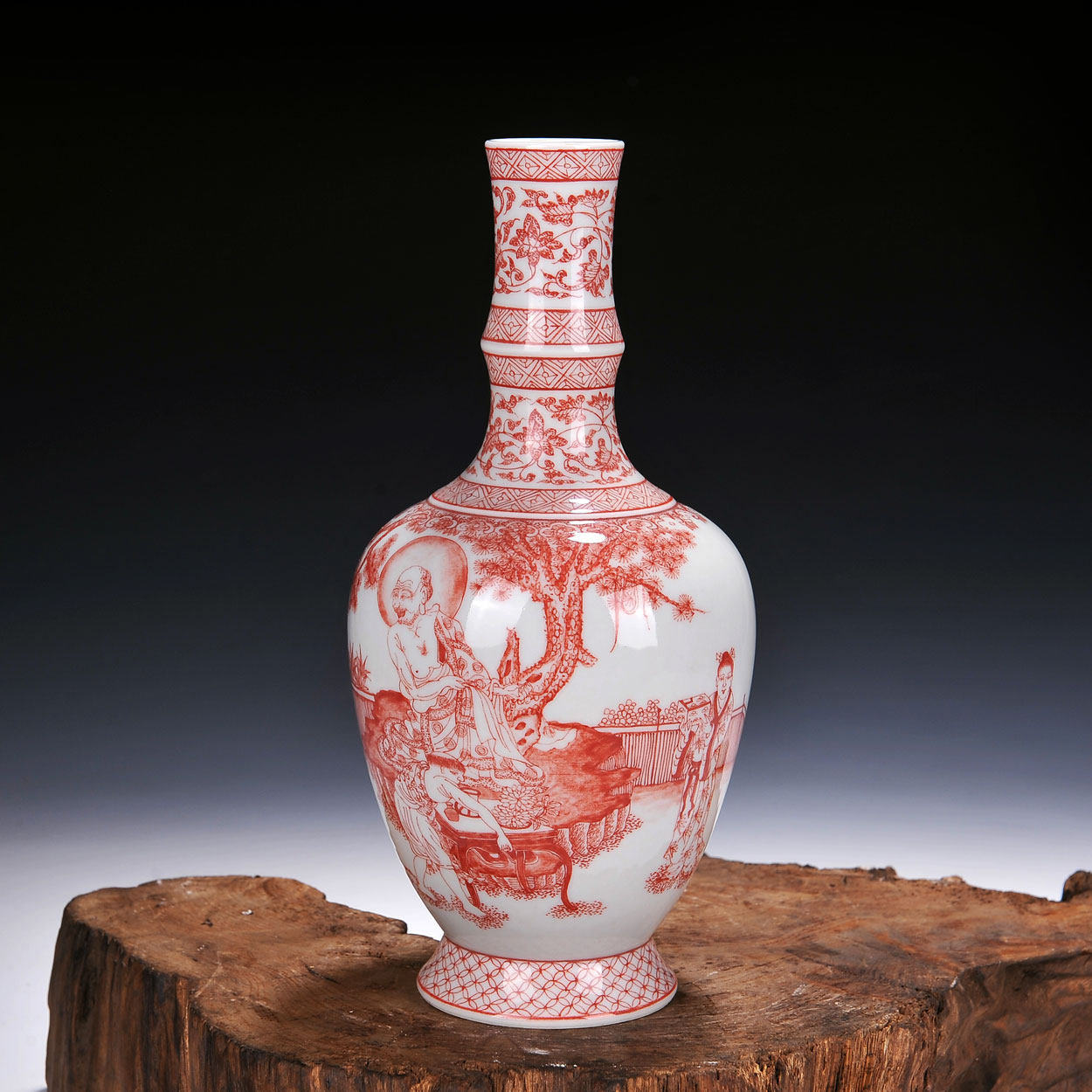 乾隆款釉下红彩人物瓶