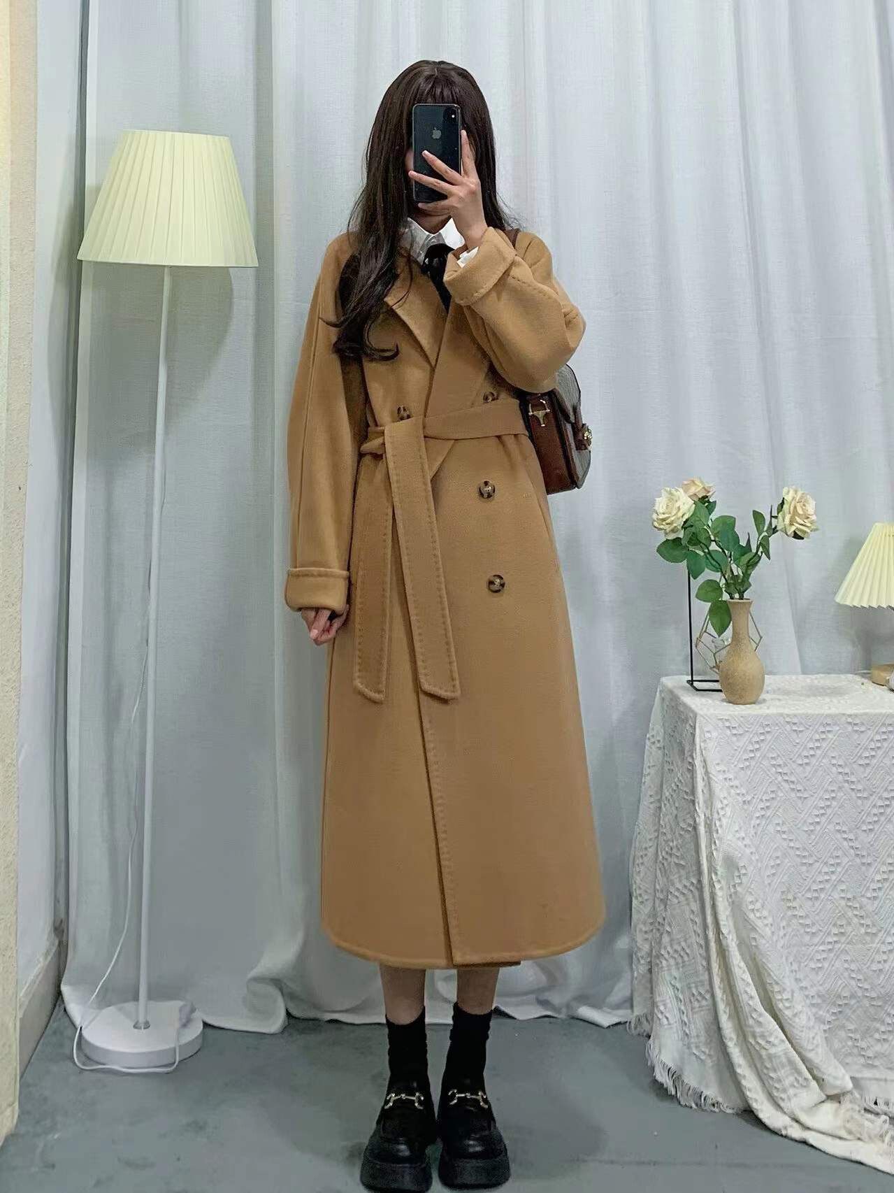 驼色毛呢大衣女