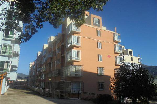 浦城县溪下翡翠山庄3幢1-6层101-604项下土地使用权