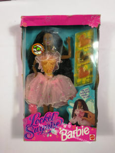 预 Barbie Locket Surprise 1993 盒中惊喜芭比娃娃  黑皮