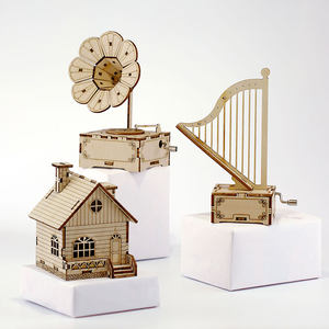 音乐盒拼装八音盒diy手工自制木质女生生日礼物手摇木制女儿童小