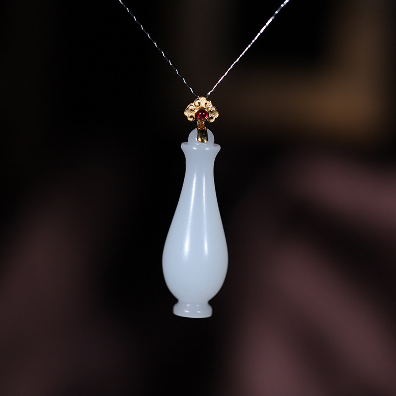 新疆和田玉羊脂白玉籽料金镶玉18k金花瓶挂件吊坠苏工女玉净瓶