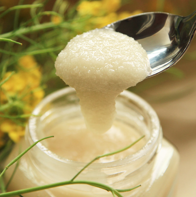 2020年新鲜纯天然农家结晶油菜蜂蜜拥有春天油菜花的气味包邮