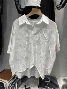 白色衬衫女装2024夏新款设计感小众肌理感衬衣宽松不规则短袖上衣