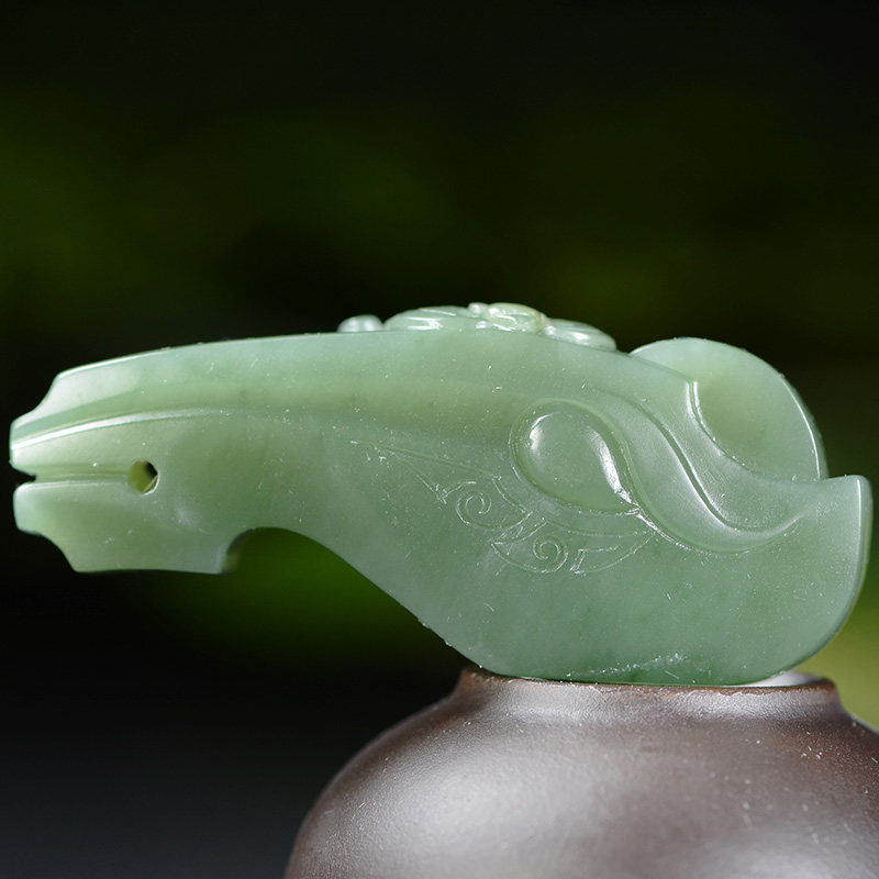 过灯通透 沙枣青和田玉碧玉马首挂件 35.17g 无墨无点油润佳
