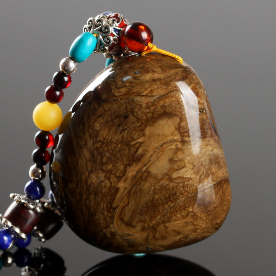 32.68克 罕见天然精品根珀挂件