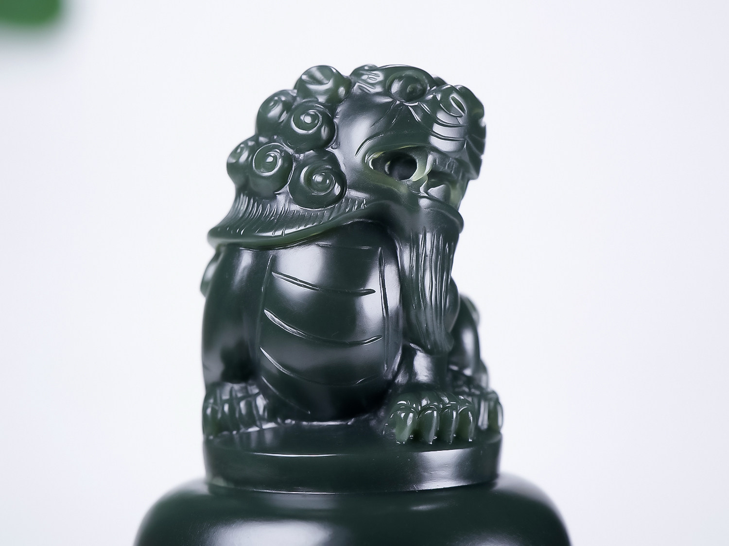 和田玉青玉【狻猊三足香炉】摆件 244.10g