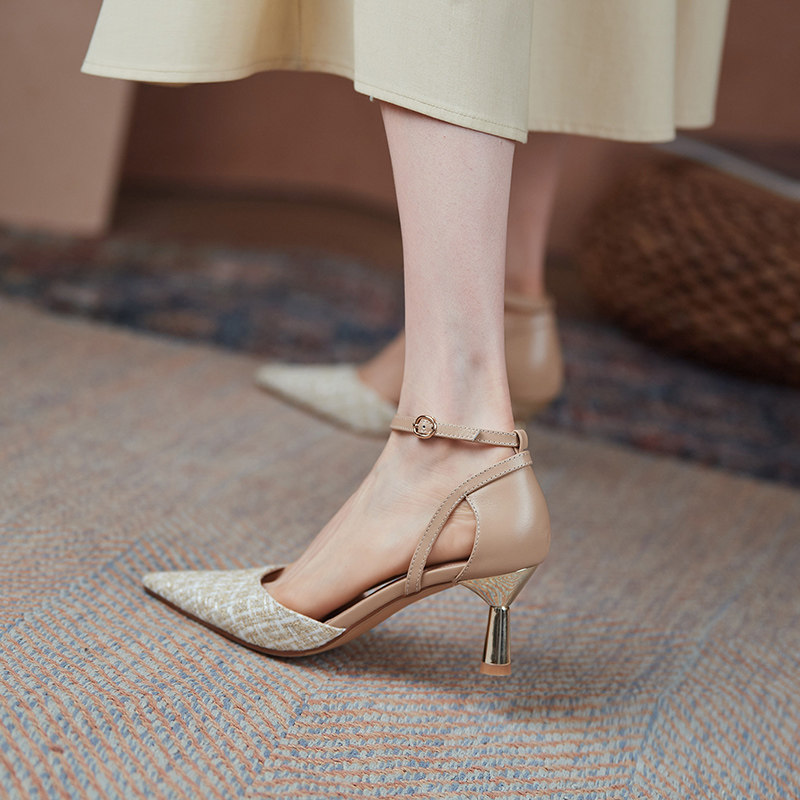 纳瑟法式气质尖头高跟鞋女电镀细跟一字扣带浅口中空包跟凉鞋夏季
