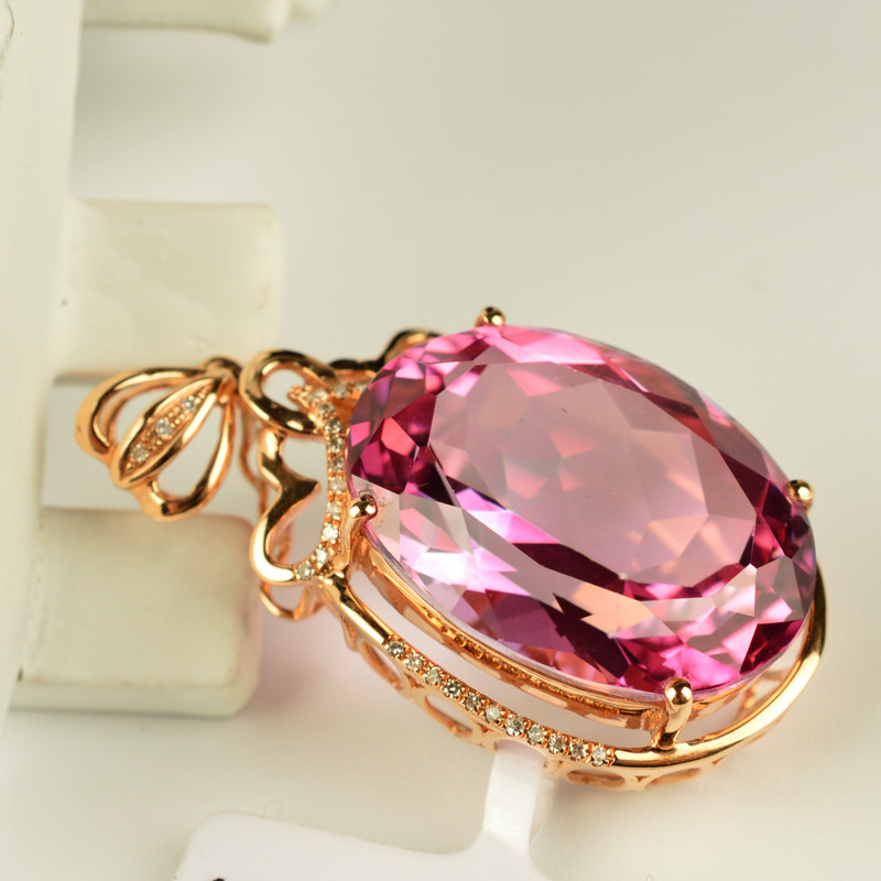 22.7克拉极品18k金伴45颗南非钻粉色托帕石吊坠美艳动人【0066】