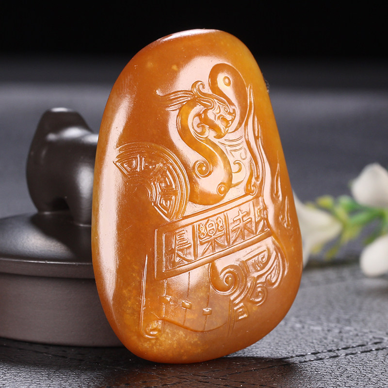 苏州名家玉雕大师刘程作品 和田玉黄沁独籽 长乐未央 挂件 39克