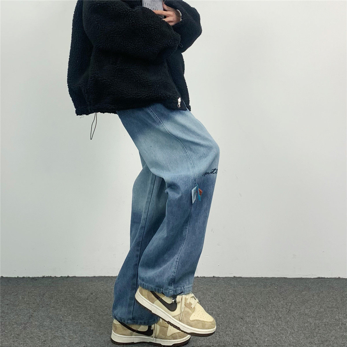 热销牛仔束腿裤