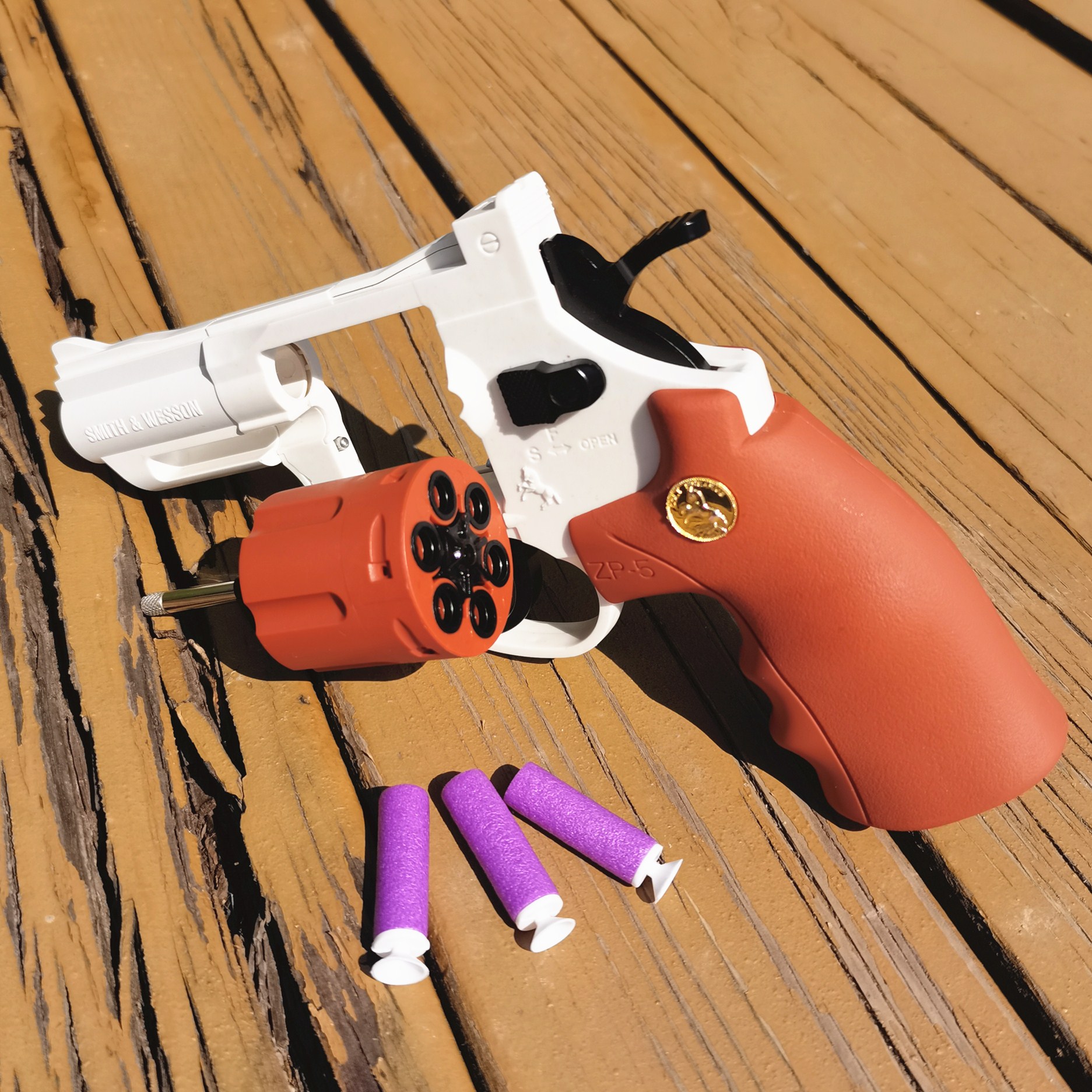 男孩玩具模型礼物zp5左轮转轮软弹枪手动上膛吸盘软弹玩具枪