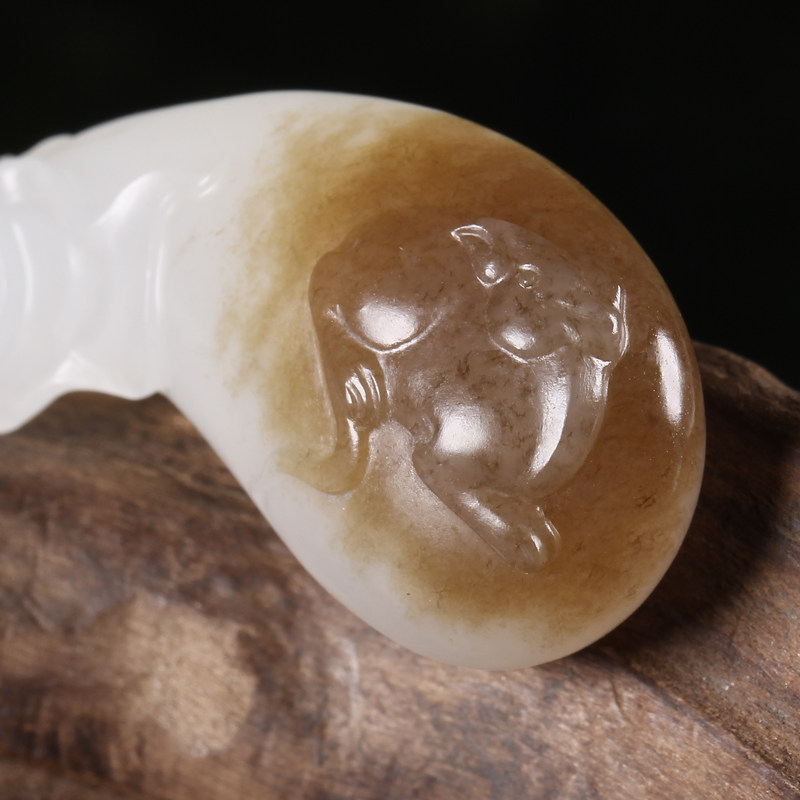 国家级玉雕大师陈冠军 和田玉 糖羊脂白玉 福袋挂件 重11克