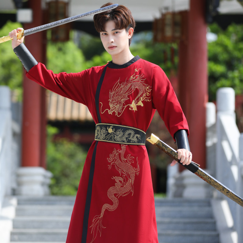 兔年迎春原创新年明制红色圆领袍男款拜年汉服国风大典秀款