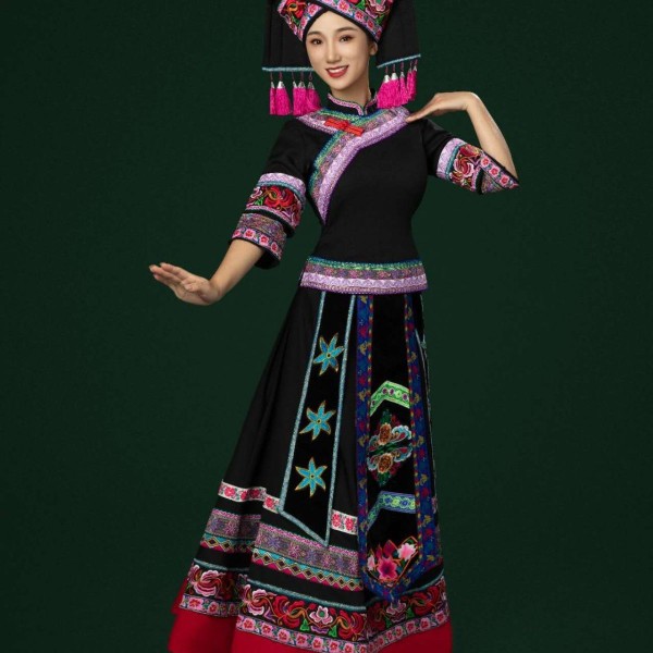 广西壮族传统刺绣长裙三月土家族少数民族舞蹈民族服装 原价138元