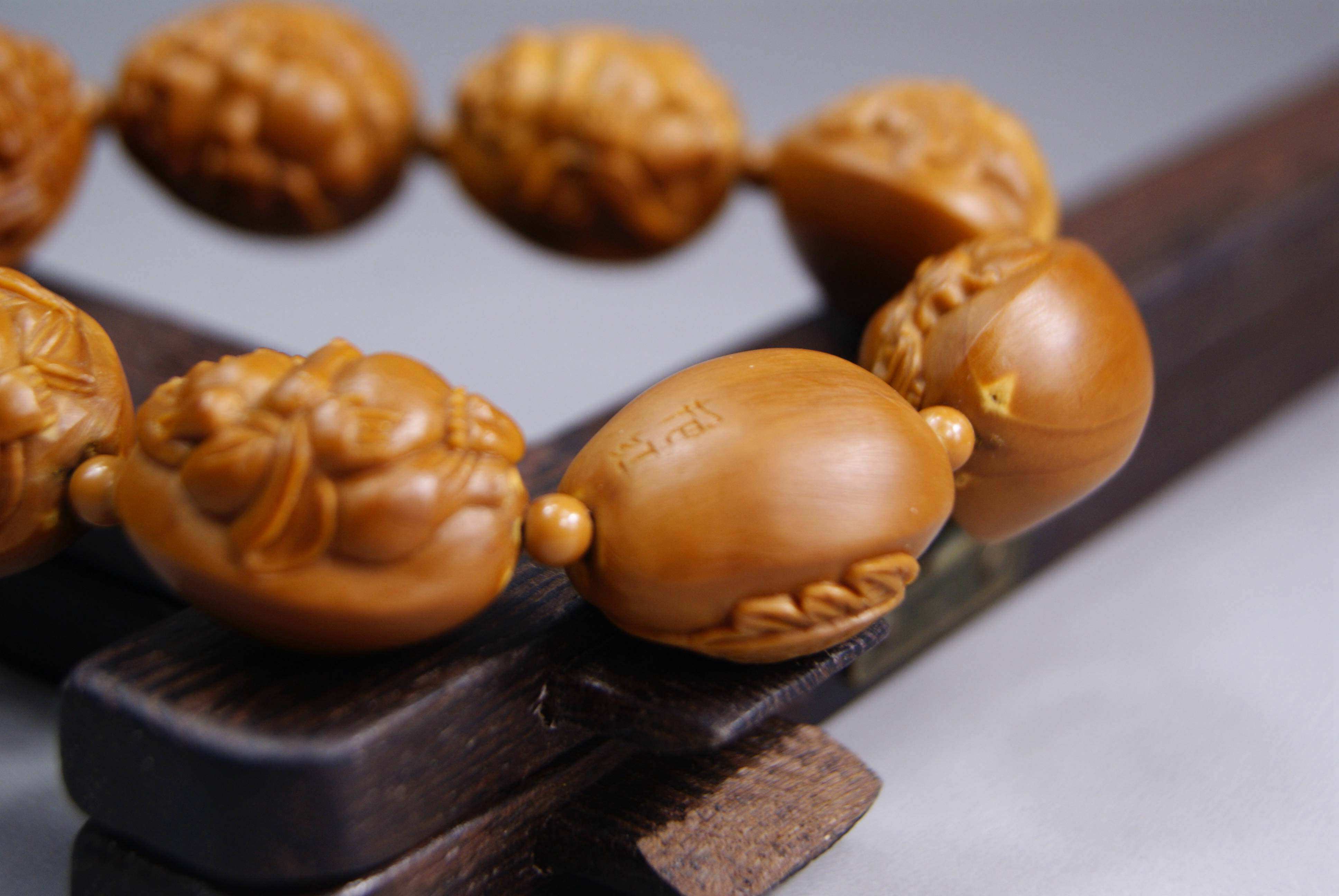 苏州核雕名家 肖艳红 八宝弥勒 手串