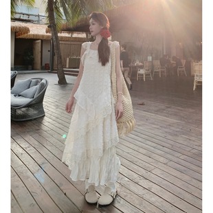 大码夏季新款遮肚显瘦蕾丝白色设计感吊带连衣裙女胖mm法式裙子
