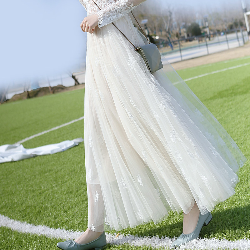 纱裙女2022春季新款高腰蝴蝶印花a字裙女中长显瘦百褶网纱半身裙