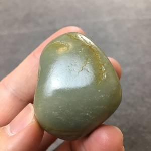 新疆和田玉籽料原石白玉男女款高青白真皮天然正品玉石保真吊坠