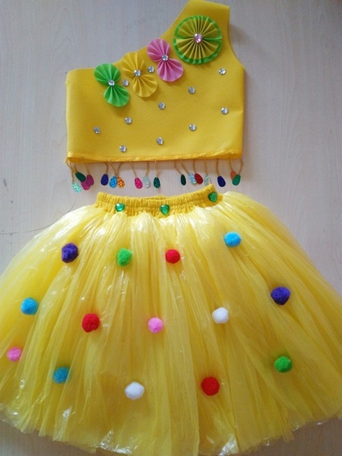 公主裙废物利用彩球环保女童废旧物品手工制作新品衣服彩色跳舞